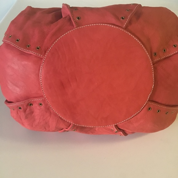 Gorgeous Mania Handbag - Picture 6 of 8